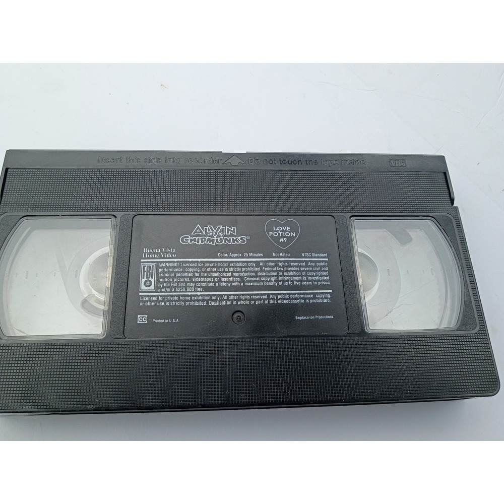 Alvin and the Chipmunks LOVE POTION #9 VHS Theodore Juliet tape only
